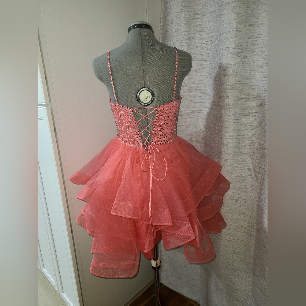 Coral homecoming dress - Picture 2 of 3